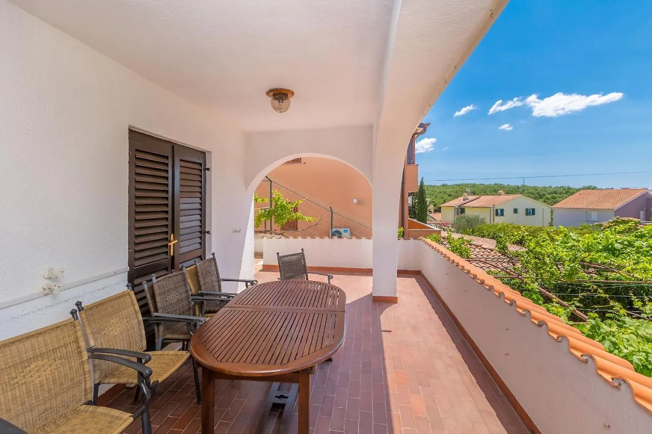 Hébergement de vacances Apartments Majnaric Pinezići